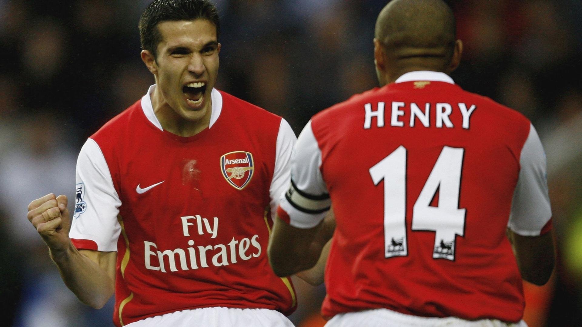 九游娱乐网站体验棒-纽卡斯尔联球迷狂欢，团队士气高涨，纽卡斯尔联足球队